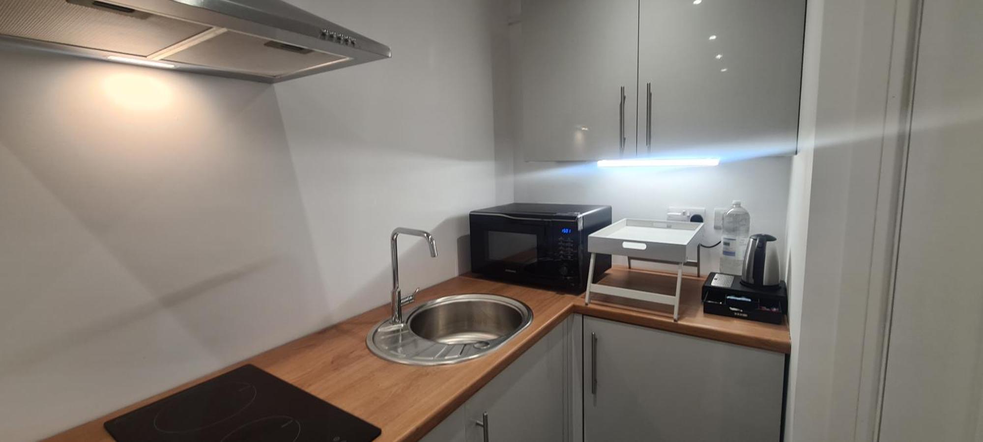 Home Away From Home! Yate Bagian luar foto